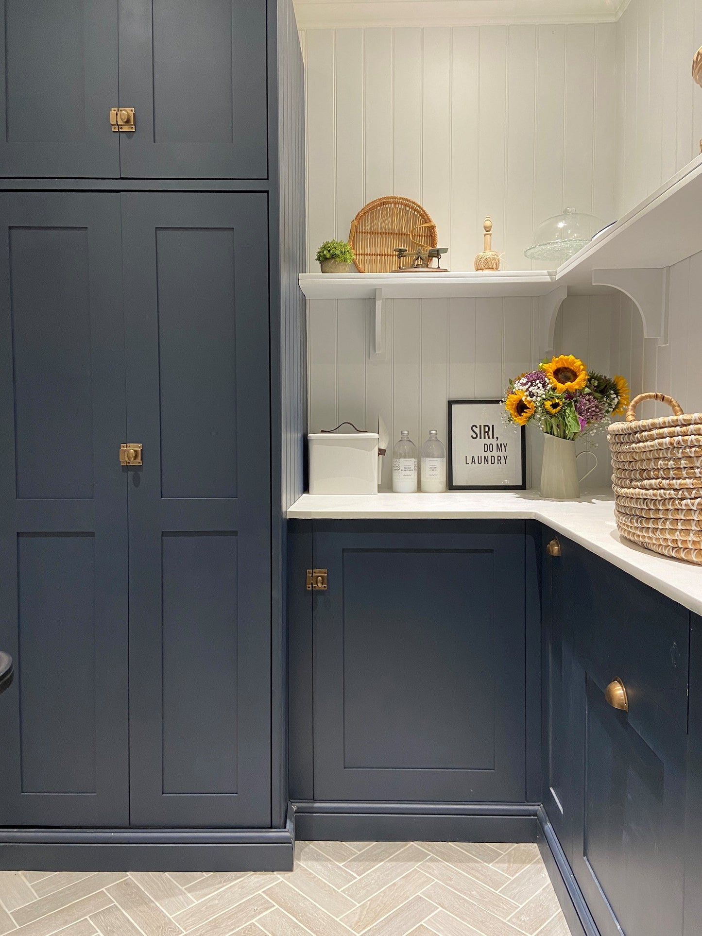 Mylands Paint, BLUES - BOND STREET NO.219