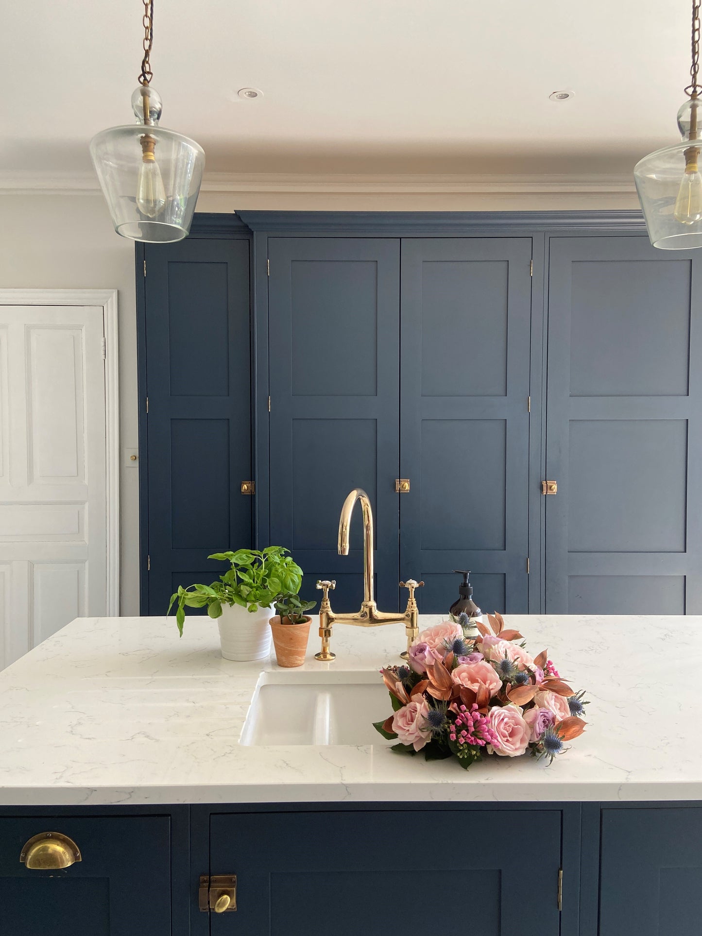 Mylands Paint, BLUES - BOND STREET NO.219