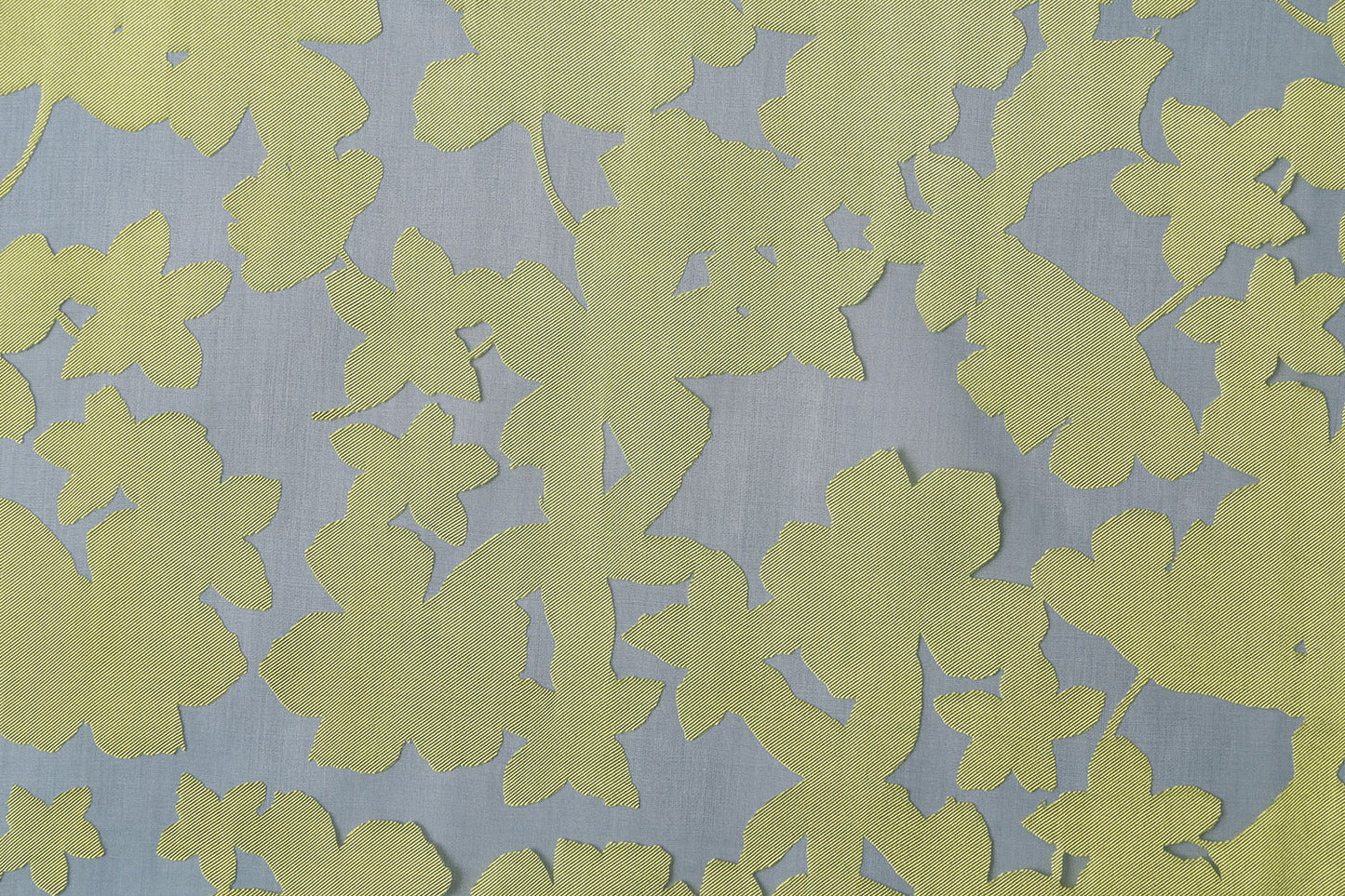 Villa Taranto - Extra wide Devore Ombre sheer